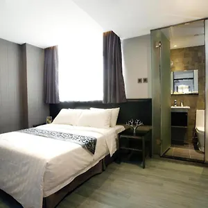 Hotel M1 North Point